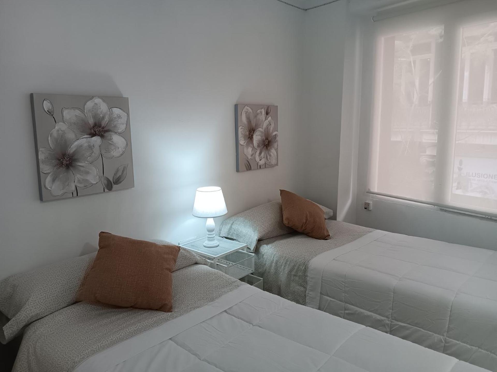 Apartamento Familiar Centro Historico Plaza Ayuntamiento "Ciutat Vella" 瓦伦西亚 外观 照片