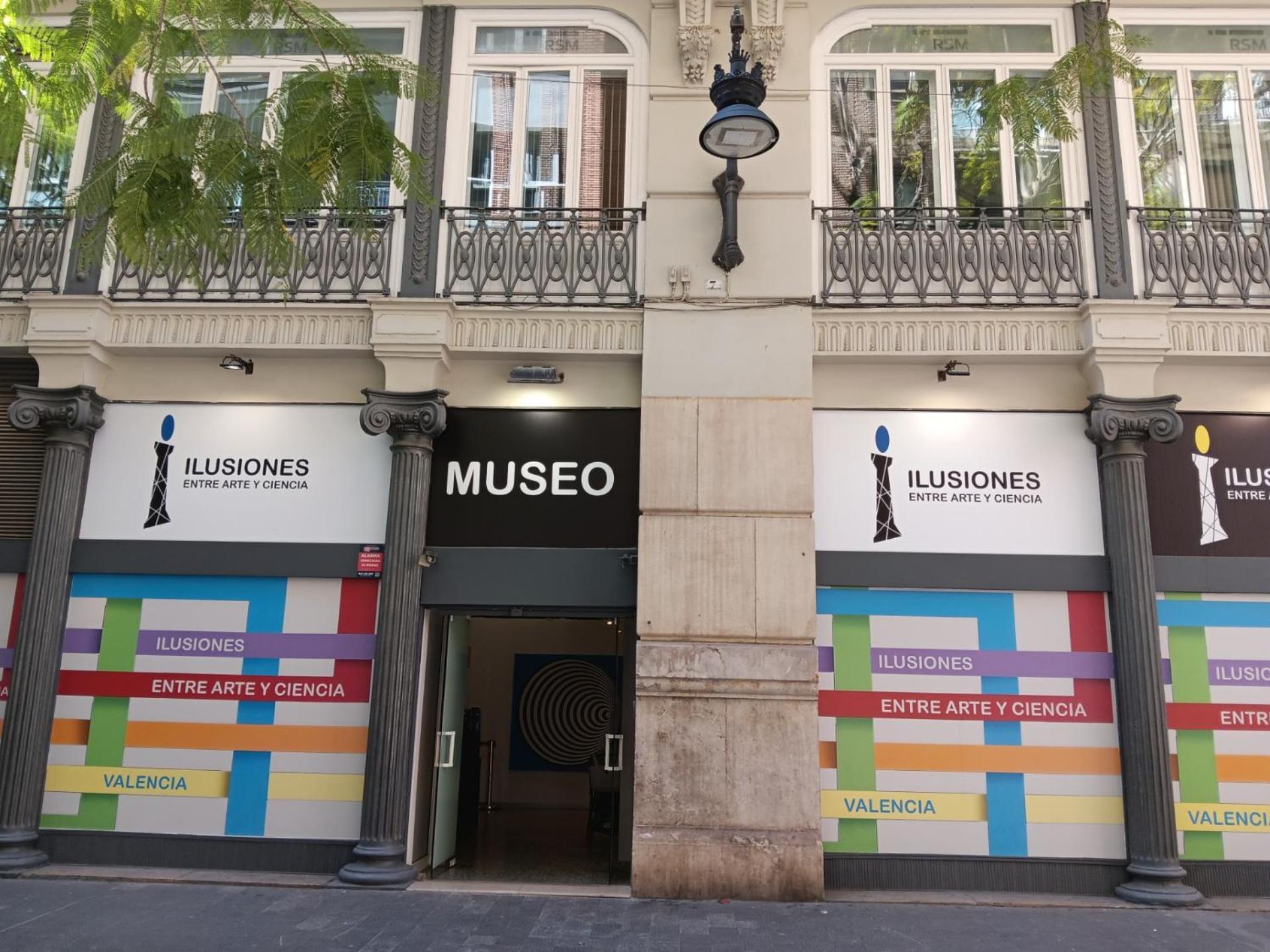 Apartamento Familiar Centro Historico Plaza Ayuntamiento "Ciutat Vella" 瓦伦西亚 外观 照片