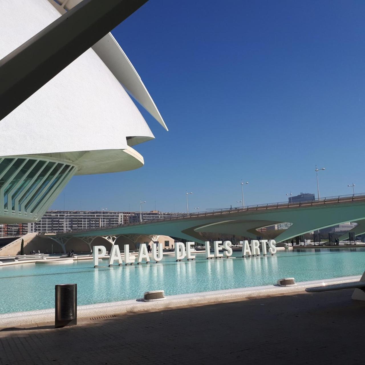 Apartamento Familiar Centro Historico Plaza Ayuntamiento "Ciutat Vella" 瓦伦西亚 外观 照片