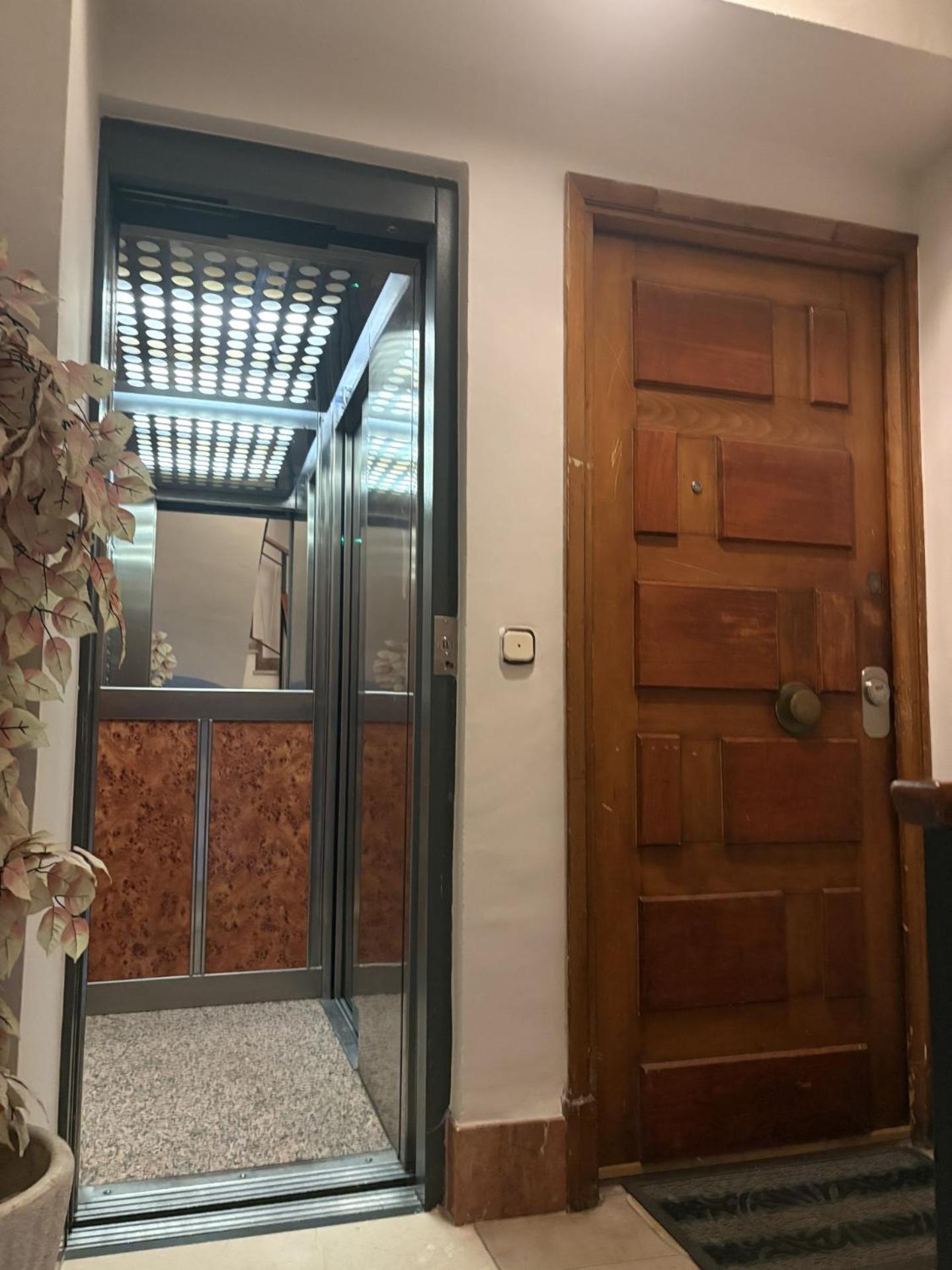 Apartamento Familiar Centro Historico Plaza Ayuntamiento "Ciutat Vella" 瓦伦西亚 外观 照片
